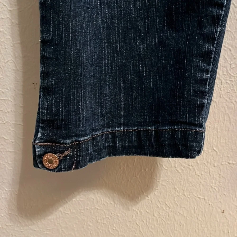 Women’s SZ 10P Levi’s 512 Perfectly Slimming